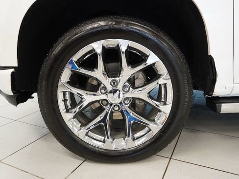 Used 2022 Chevrolet Silverado 1500 High Country image 16