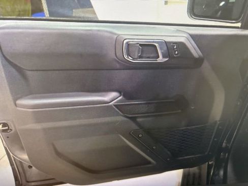 Used 2025 Ford Bronco Outer Banks image 14