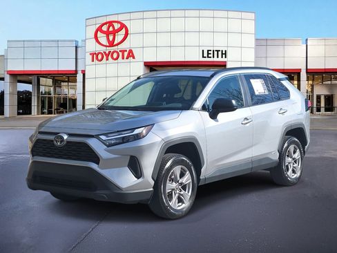 Used 2023 Toyota RAV4 LE image 1