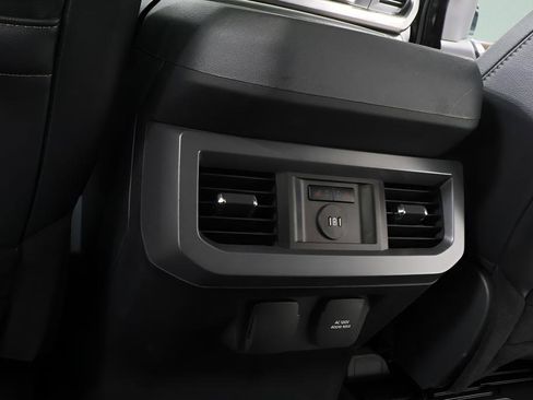 Used 2024 Ford F250 Lariat w/ Lariat Ultimate Package AWD/4WD image 28