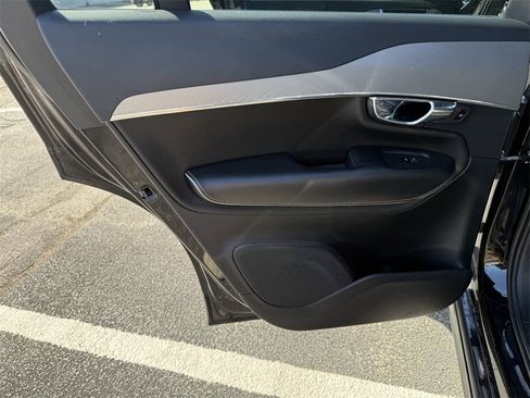 Used 2016 Volvo XC90 T6 R-Design w/ Convenience Package image 23