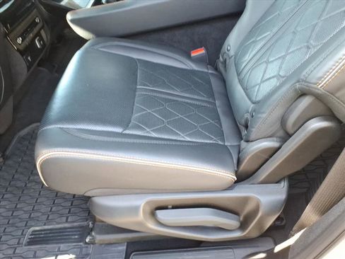 Used 2024 Jeep Grand Wagoneer L Series III image 21