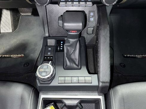 Used 2024 Toyota Tacoma TRD Off-Road AWD/4WD image 30