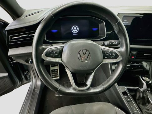 Used 2025 Volkswagen Jetta Sport FWD image 18