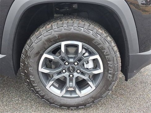 New 2026 Chevrolet Equinox ACTIV image 6