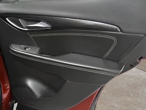 Used 2023 Buick Envision Preferred image 36