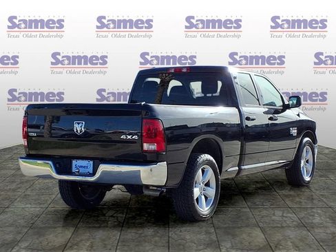 Used 2024 RAM 1500 Classic SLT AWD/4WD image 7