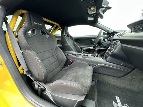 Used 2017 Ford Mustang Shelby GT350 image 27