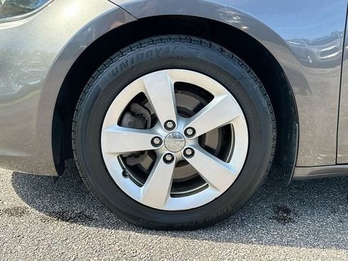 Used 2015 Dodge Dart SXT FWD image 28