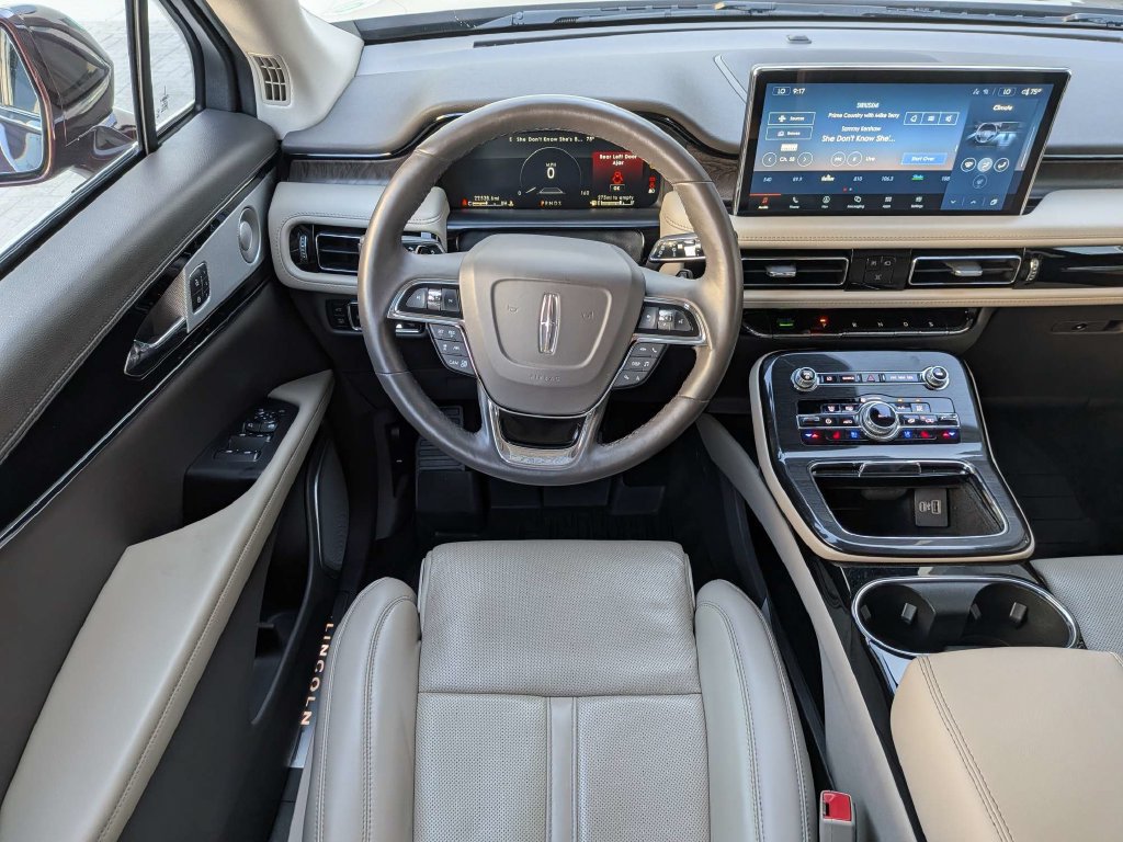 Used 2023 Lincoln Nautilus Reserve w/ Equipment Group 202A AWD/4WD image 16