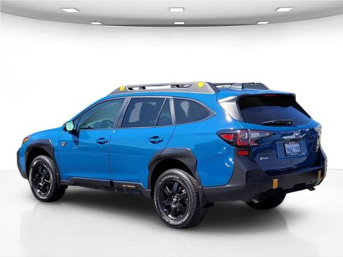 Certified 2025 Subaru Outback Wilderness AWD/4WD image 8