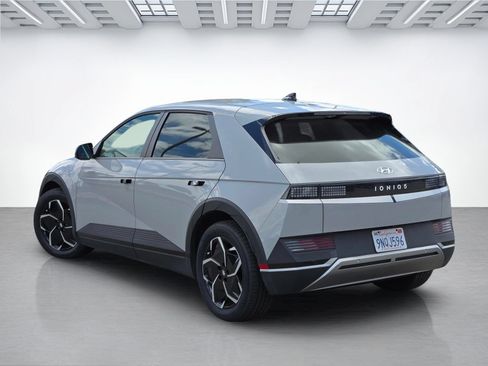 Certified 2024 Hyundai Ioniq 5 SEL RWD image 6