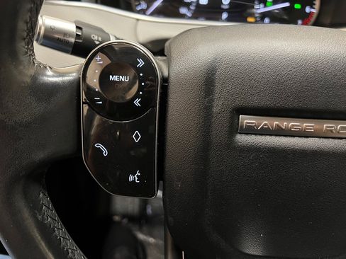 Used 2020 Land Rover Range Rover Evoque S image 17