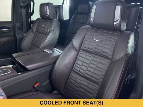 Certified 2022 Cadillac Escalade Premium Luxury Platinum AWD/4WD image 12