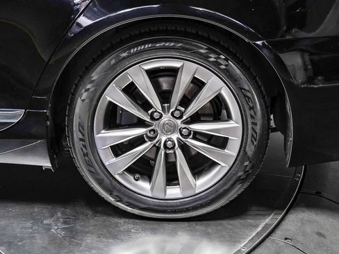 Used 2016 Lexus LS 460 w/ Comfort Package RWD image 10