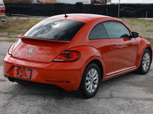 Used 2019 Volkswagen Beetle 2.0T S FWD image 14