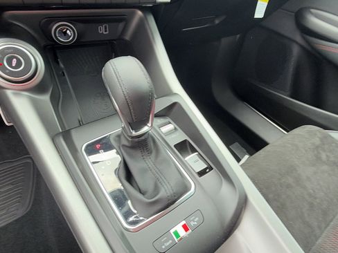 Used 2024 Alfa Romeo Tonale Veloce w/ Active Assist Package AWD/4WD image 27