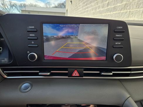 Used 2023 Hyundai Elantra SEL w/ Cargo Package FWD image 25