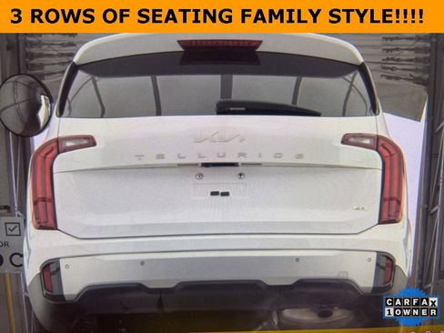 Used 2023 Kia Telluride LX image 7