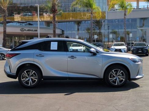 Used 2023 Lexus RX 350h w/ Cold Area Package image 4