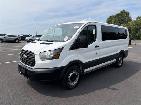 Used 2016 Ford Transit 150 XL RWD image 3