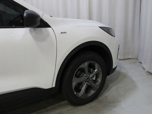 New 2026 Ford Escape ST-Line w/ Tech Pack #1 AWD/4WD image 23