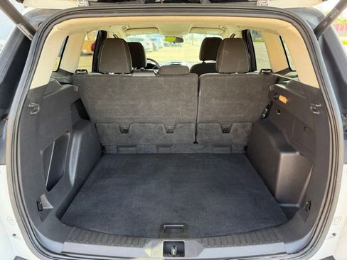 Used 2016 Ford Escape SE w/ Equipment Group 201A AWD/4WD image 14