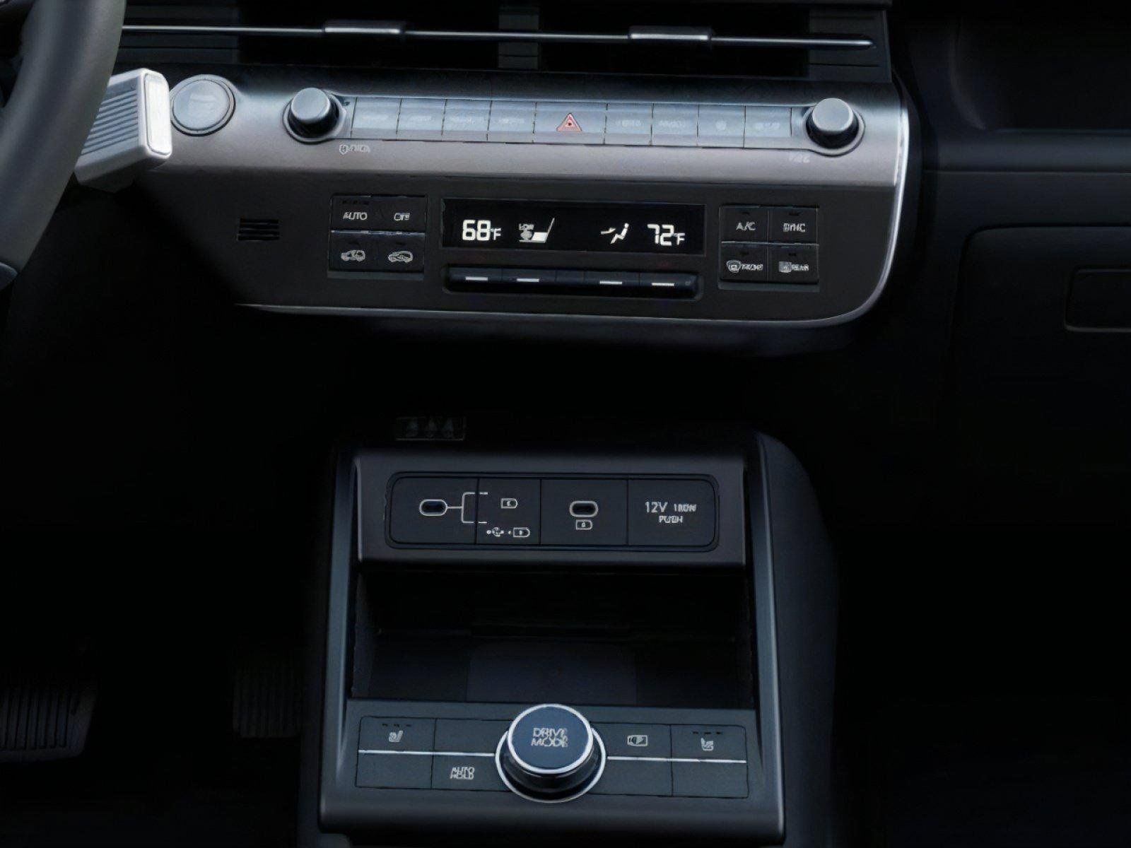 New 2026 Hyundai Kona SEL Premium FWD image 16