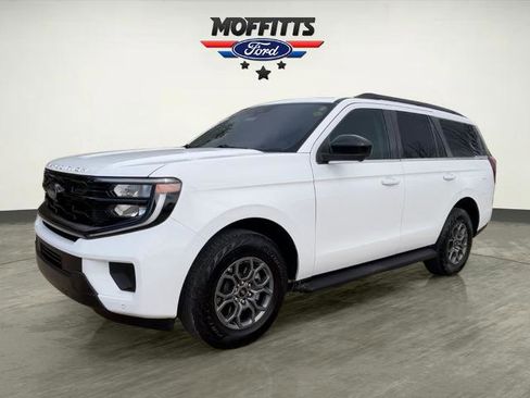 Certified 2025 Ford Expedition Active image 1