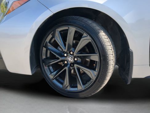 Used 2024 Toyota Corolla SE image 32