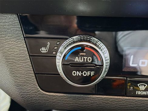Used 2024 Mitsubishi Outlander SE AWD/4WD image 22