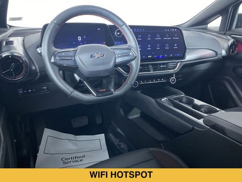 Certified 2024 Chevrolet Equinox EV RS AWD/4WD image 2