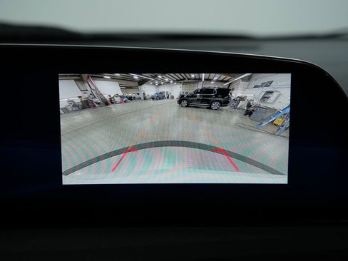 Used 2024 Cadillac XT4 Sport image 40