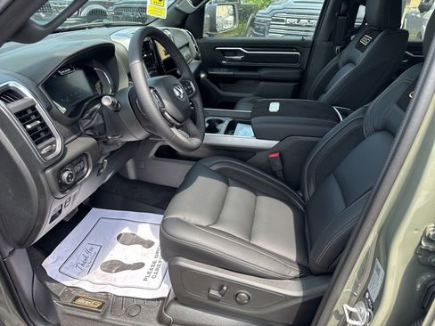 New 2026 RAM 1500 Big Horn AWD/4WD image 14