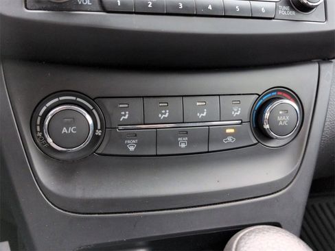 Used 2018 Nissan Sentra S image 20