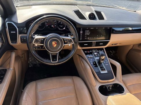 Used 2019 Porsche Cayenne Base FWD image 8