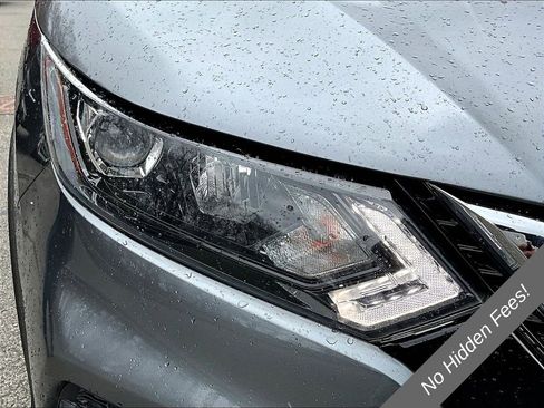 Used 2020 Nissan Rogue Sport SV AWD/4WD image 23