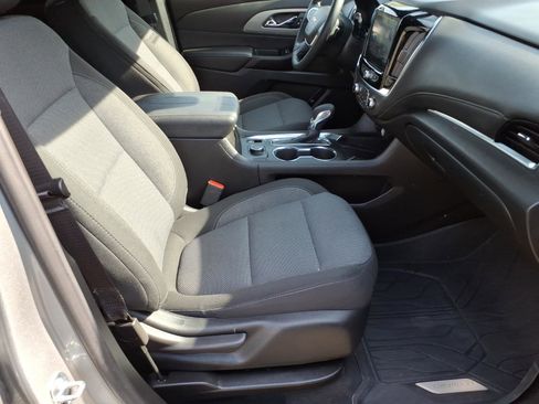 Certified 2023 Chevrolet Traverse LT w/ LPO, Floor Liner Package image 8