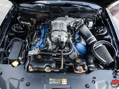 Used 2011 Ford Mustang Shelby GT500 w/ SVT Performance Pkg image 22