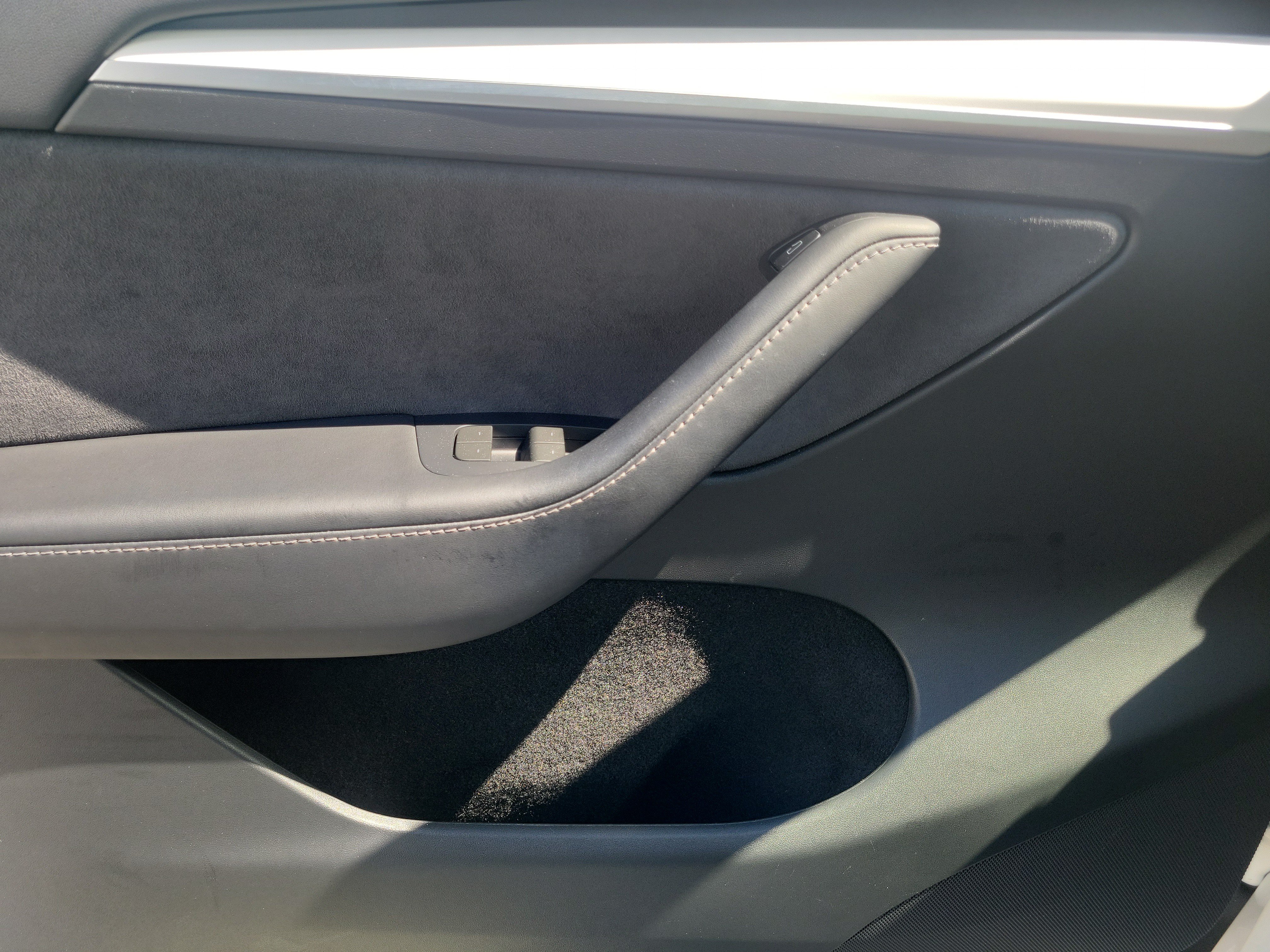Used 2024 Tesla Model Y Long Range RWD image 26