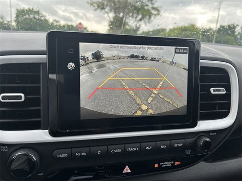 New 2025 Hyundai Venue Limited image 7