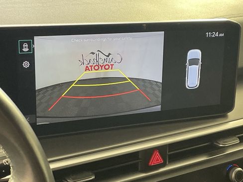 Used 2024 Kia Sorento S image 15