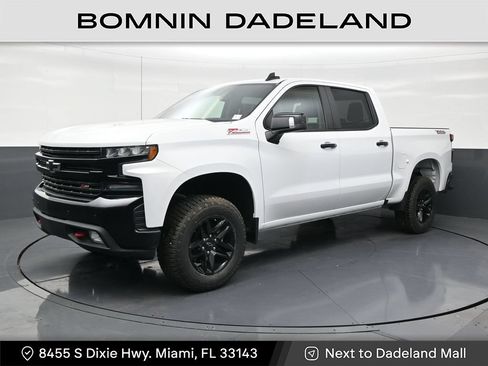 Used 2022 Chevrolet Silverado 1500 LT Trail Boss w/ Safety Package AWD/4WD image 1