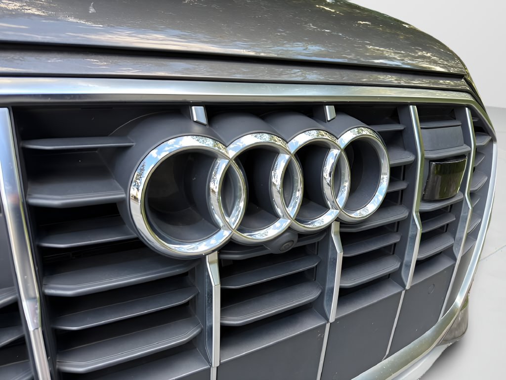 Used 2021 Audi Q7 3.0T Prestige w/ Prestige Package AWD/4WD image 29