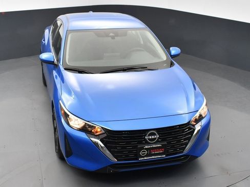 Used 2025 Nissan Sentra SV w/ Trunk Package image 44