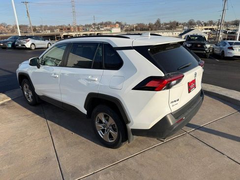 Used 2023 Toyota RAV4 XLE w/ Convenience Package image 11