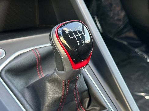 Used 2022 Volkswagen GTI S image 23