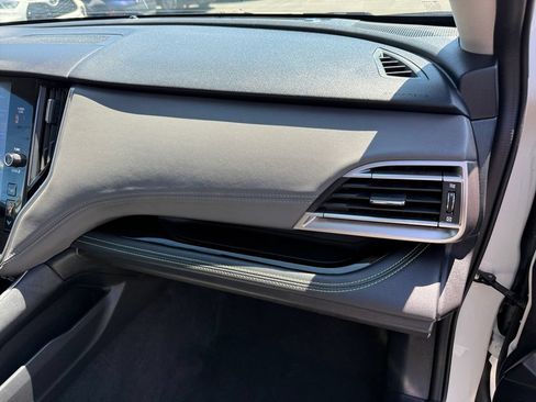 Used 2025 Subaru Outback Onyx Edition AWD/4WD image 16
