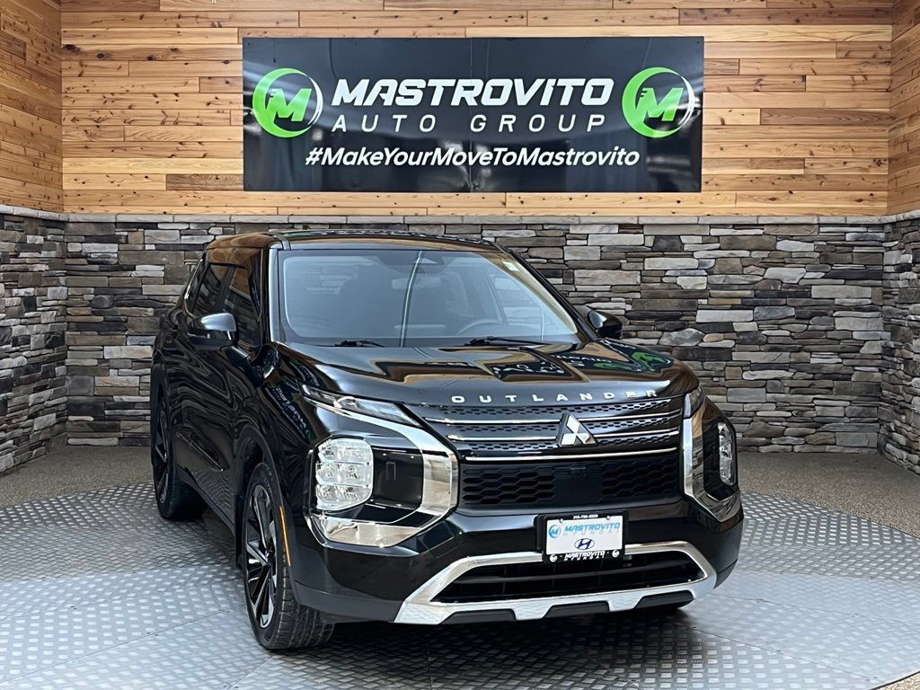 Used 2022 Mitsubishi Outlander ES AWD/4WD image 5