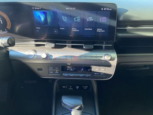 Used 2024 Hyundai Kona SEL AWD/4WD image 23